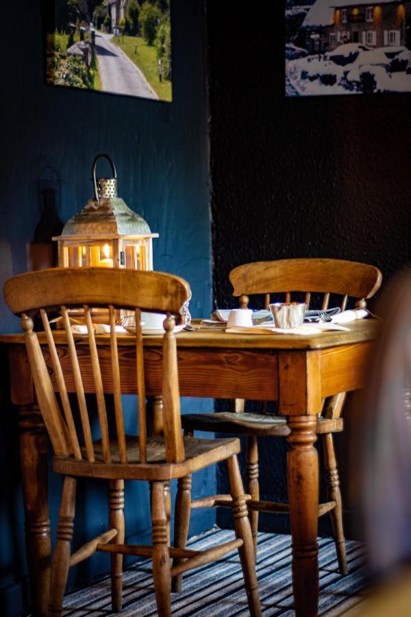 The Plough Inn Cabins Ramsden Екстериор снимка
